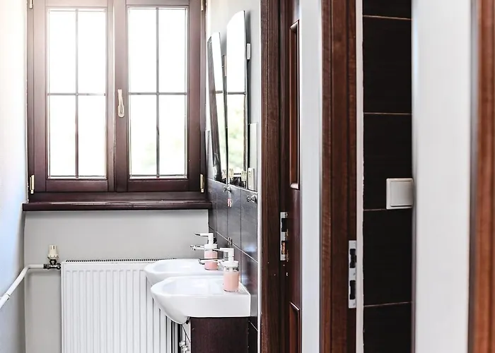 Moho E Ξενοδοχείο *