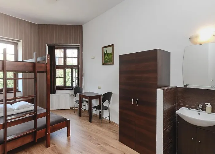 Moho E * Βρότσλαβ