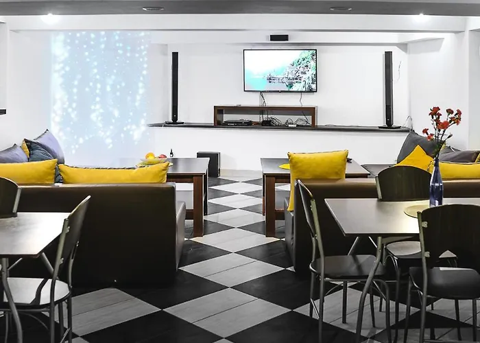 Moho E Ξενοδοχείο *