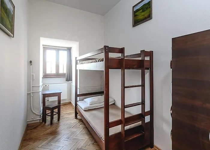 Moho E Ξενοδοχείο *